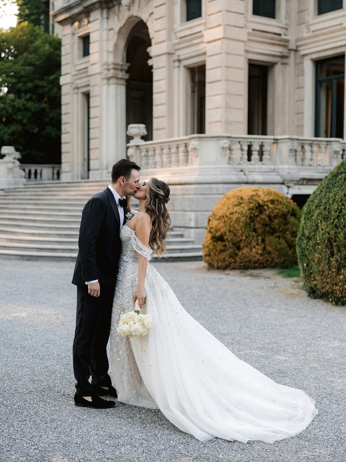 How to Use Instagram to Attract Six-Figure Wedding Clients