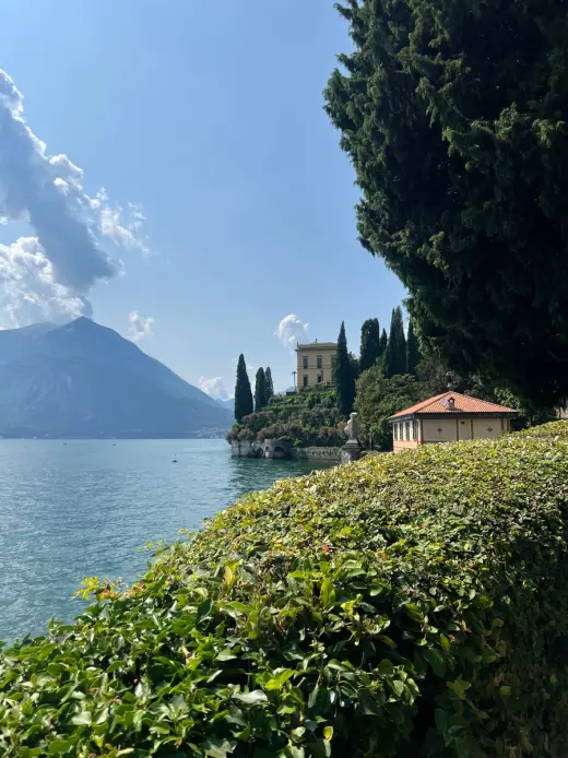 Villa overlooking Lake Como